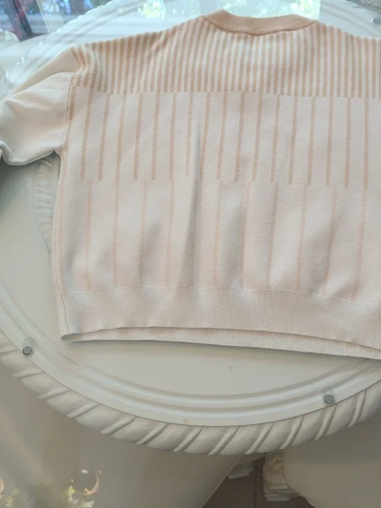 Cream & Tan Striped Crewneck Sweater Loose Relaxed Fit Small - Picture 9 of 13